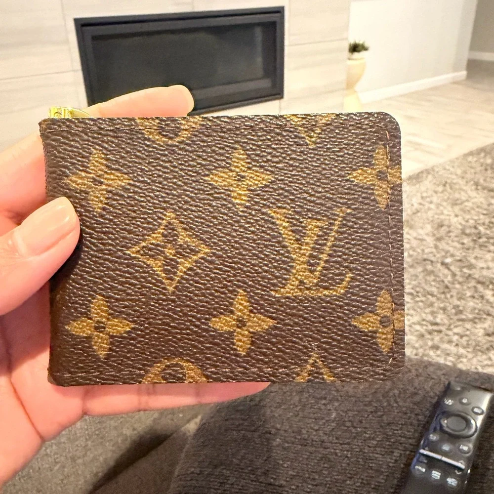 Louis Vuitton Brown Monogram Card Holder